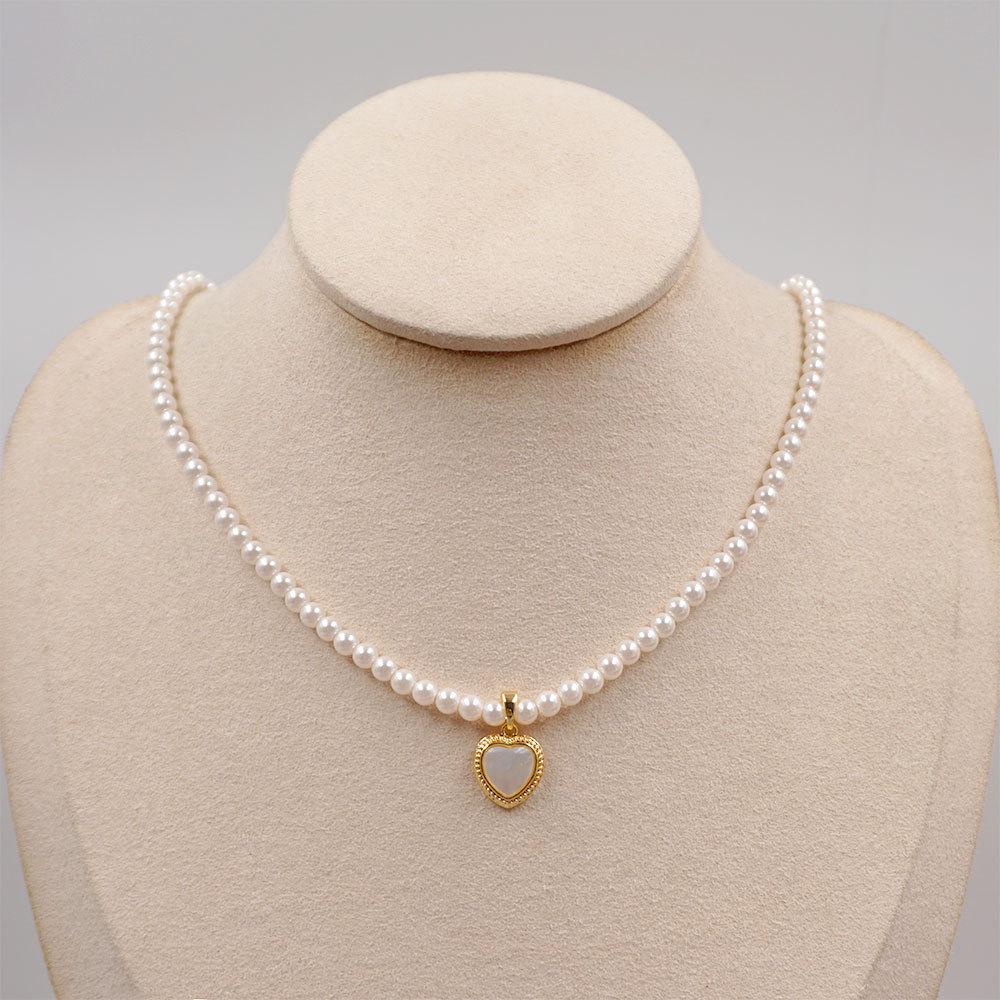 Cross-Border INS Wind Heart Pendant Imitation Pearl Necklace - Elegant French High-End Sweater Clavicle Chain