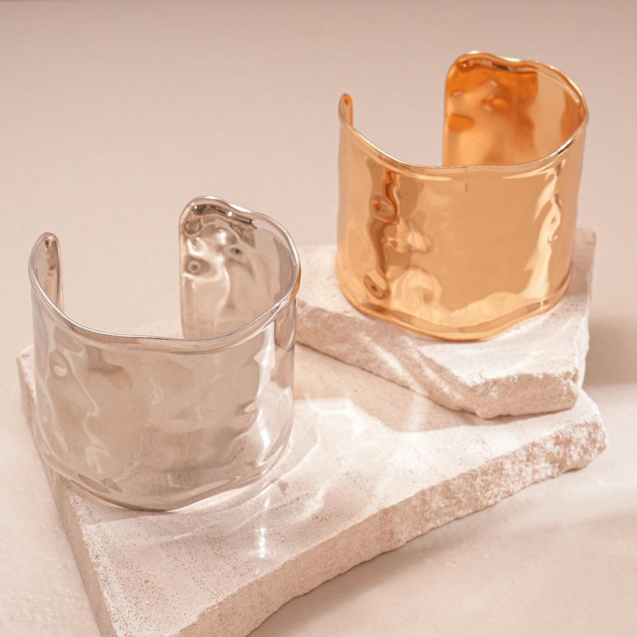 Heavy Industry Metal Folded Wide Round Open Bracelet Arm Ring Jewelry