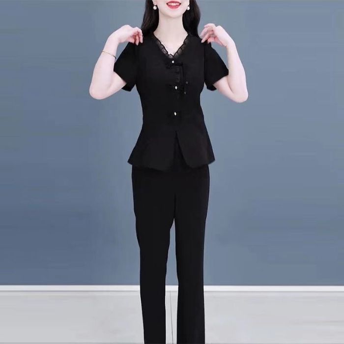 

Luxury-lite Solid-color Women s Summer Elegant Style Wooden-ear Short-sleeved Shirt and Casual Pants Set 4XL чорний