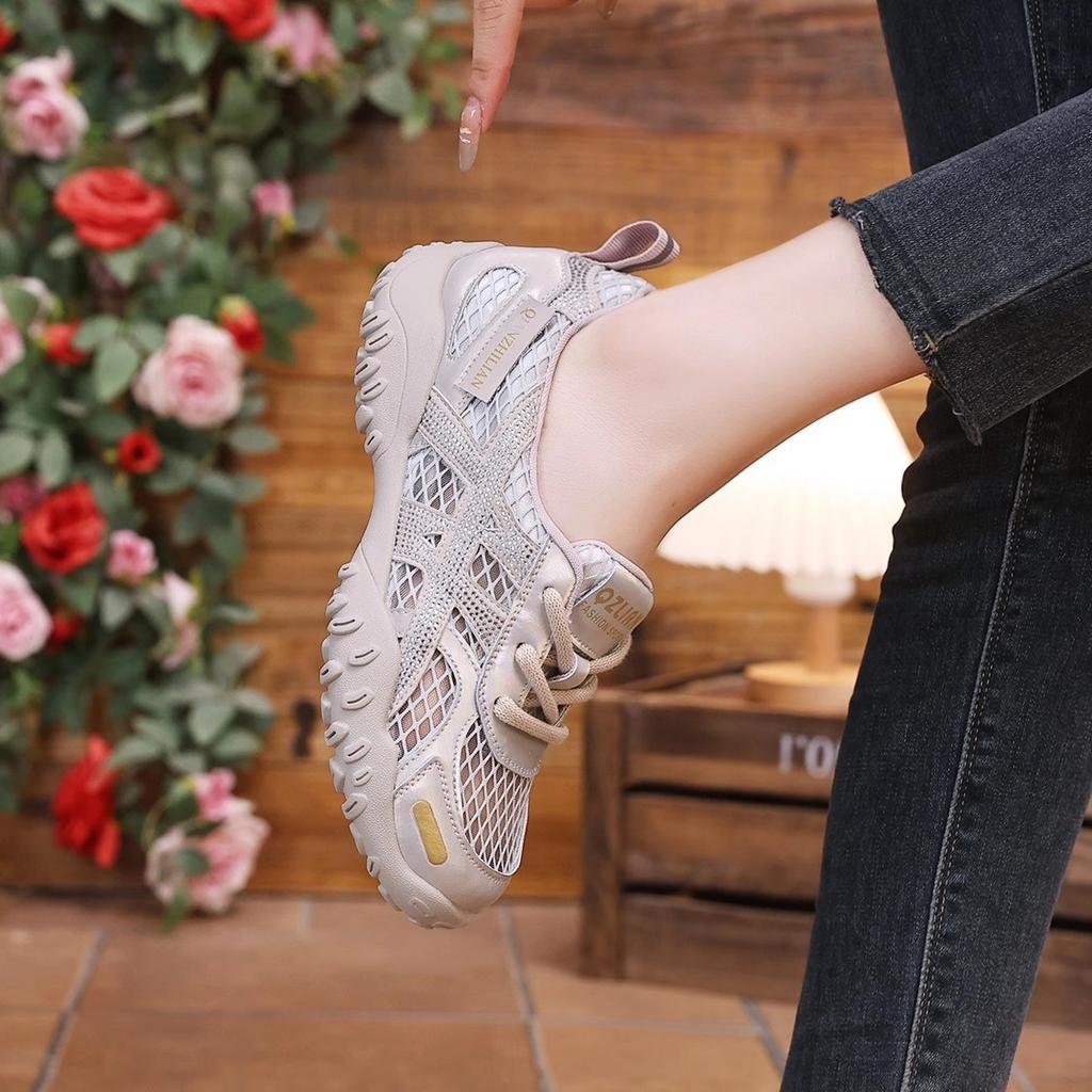 Comfortable and Breathable Women's Small Versatile Sports and Leisure Shoes