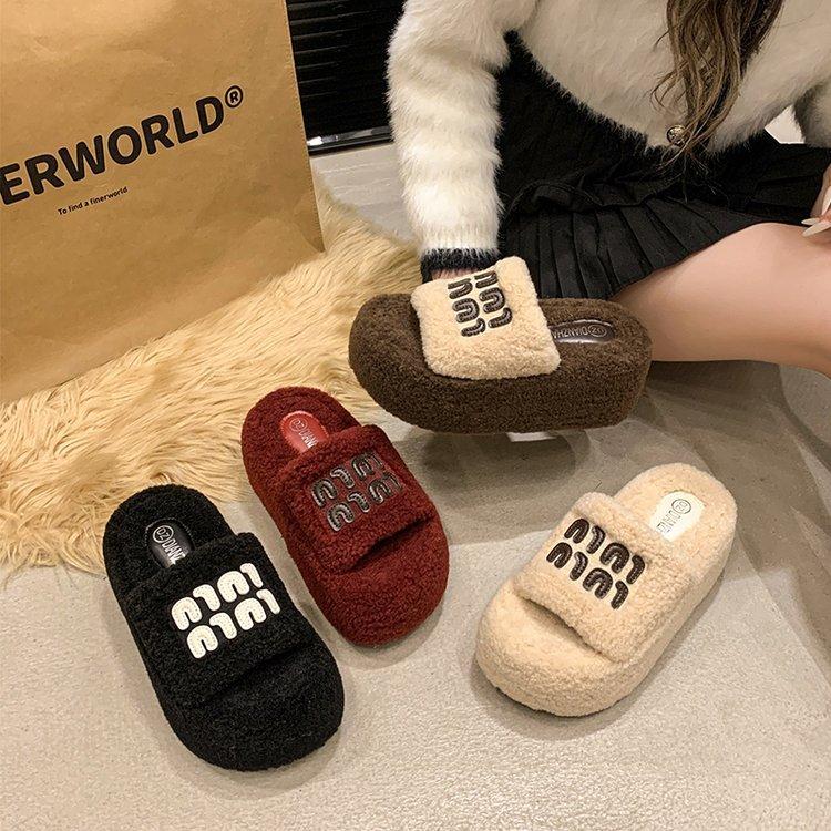 Internet celebrities star with the same hair slippers women wear 2025 new autumn heightened thick bottom black cashmere cotton mop