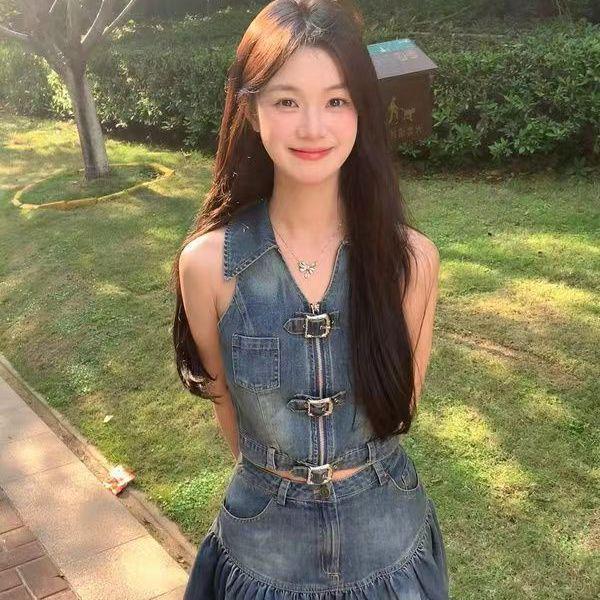 

Retro Spicy Girl Denim Sleeveless Top & High Waist Pleated Skirt Set S