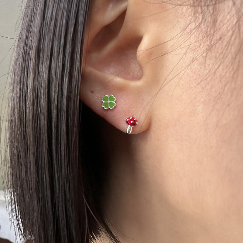 

[925silver] Tiny mushroom earring silver