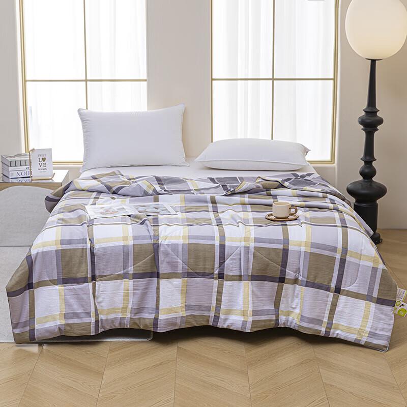 

FIRS Seersucker Lightweight Quilt