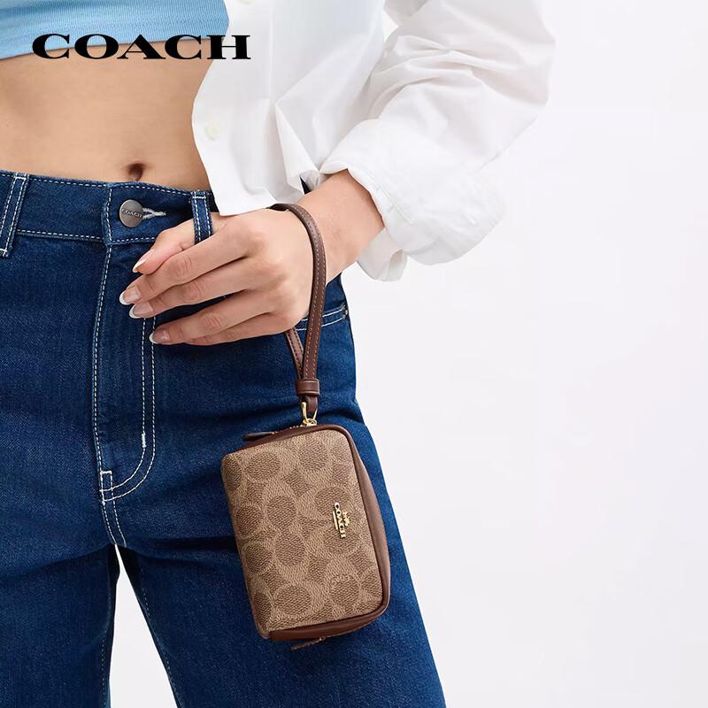 

COACH Women s Signature CW907 Wristlet Coin Pouch Small