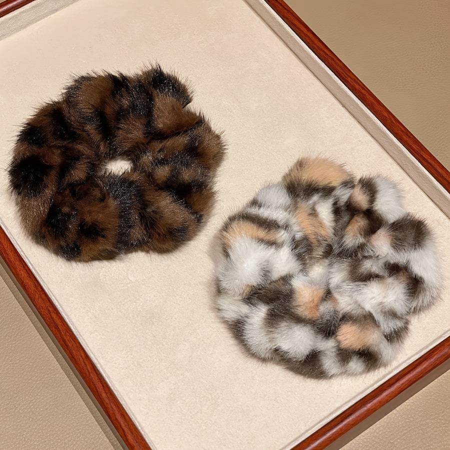 2pcs Women's Plush Big Hair Ties, Leopard Print Flannel Hair Accessories, Holiday Celebration Gift, Suitable for Multiple Occasions