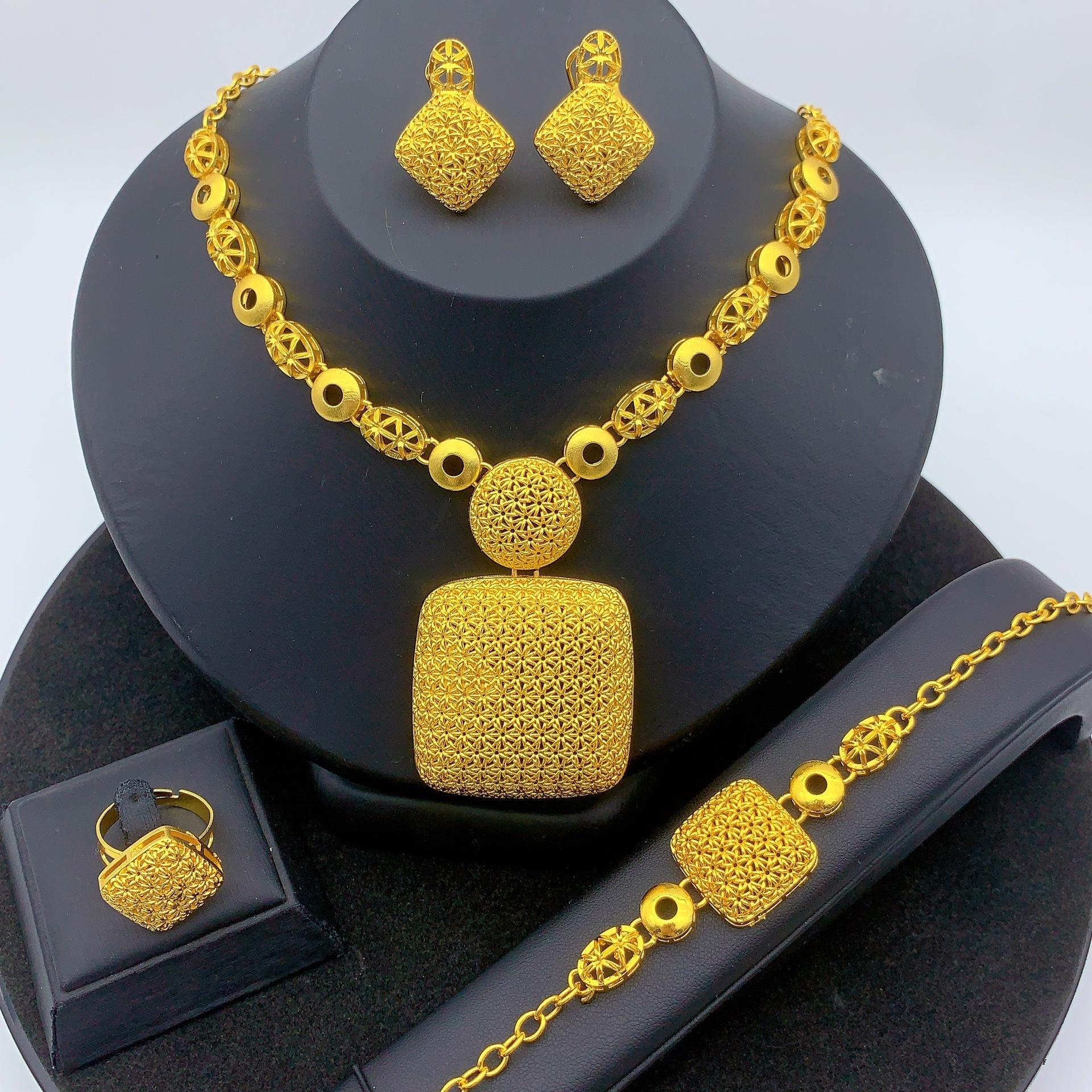 Arab Fashion Jewelry Four-piece Dubai Indian Ladies Necklace Bracelet Earrings Ring Jewelry Set2026 56CM