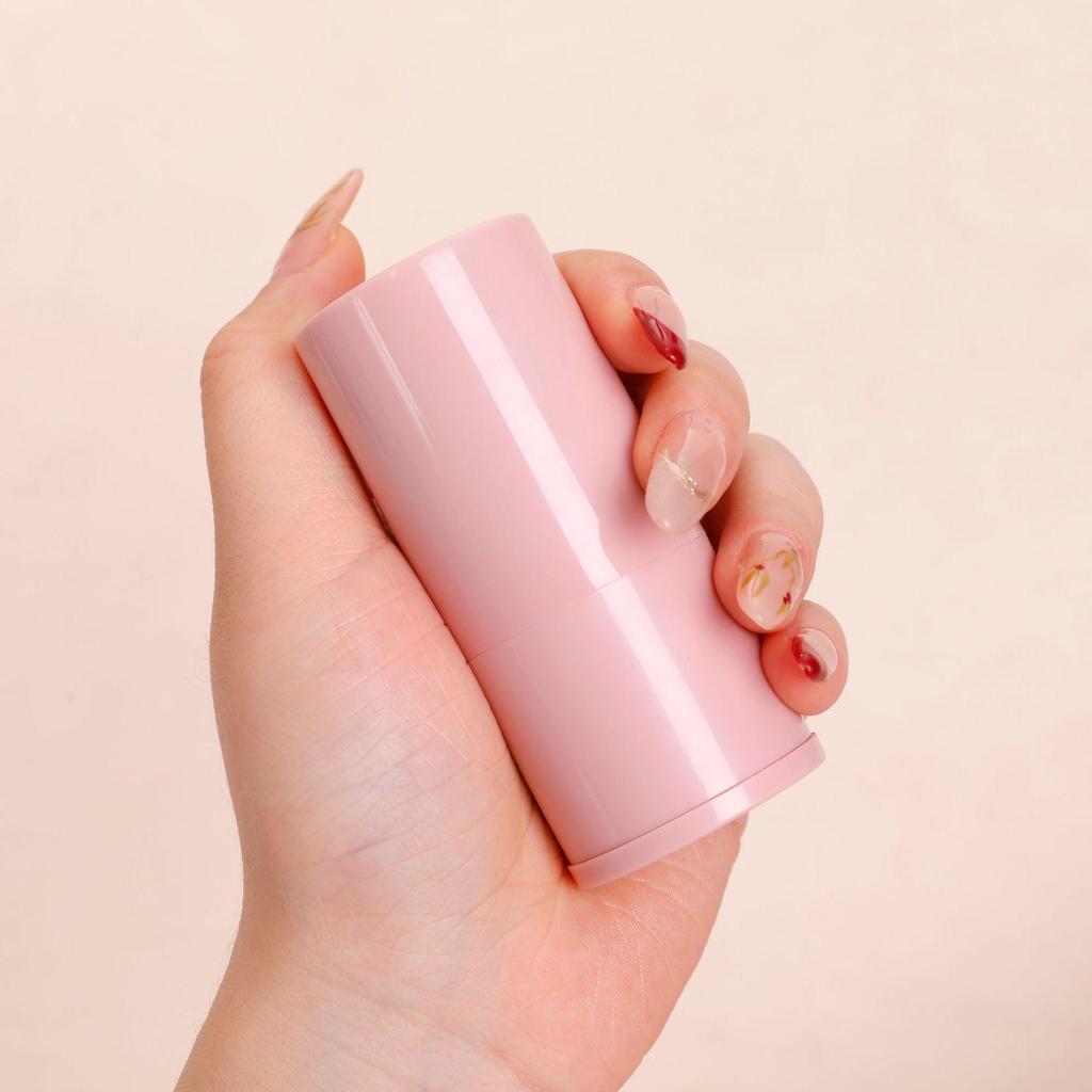 Large Retractable Powder Brush with Lid - Soft Bristles, Mushroom Head, Portable for Loose Powder and Blush.