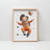 Plakat Mały Kosmonauta Plakat Mały Kosmonauta, 70X100 Cm, Rama Drewniana Ciemny Brąz, Papier Matowy 230 Gsm