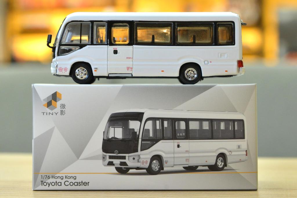 Tiny City 1/76 Scale Toyota Coaster (B70) White Diecast Model Car