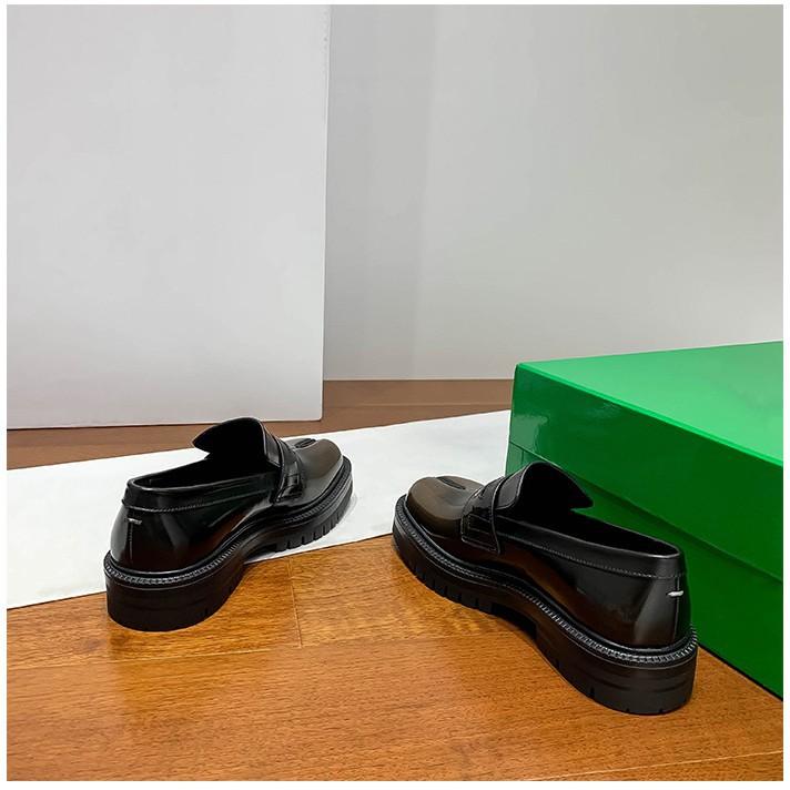 Top Version Mm6 Split-toed Shoes Women's Pig's Trotters Platform Loafers Genuine Leather Derby Lace-up Niche Trendy Shoes Bright Leather Small Leathe