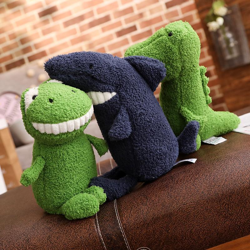 The same smiling big tooth doll, creative plush toy with hand gift, grab machine doll, throw cloth doll