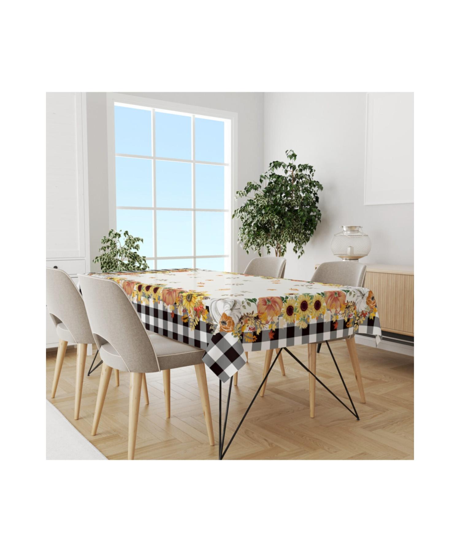 

Осенняя черная клетчатая скатерть из тыквы