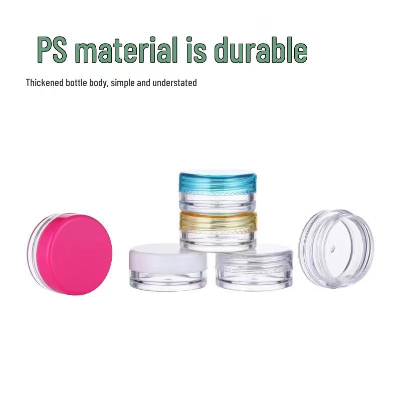 Nádoby z PS materiálu: 3g vzorek, 5g krém, 10g kulatá nádobka, 20g oční stíny, krabička na sypký pudr
