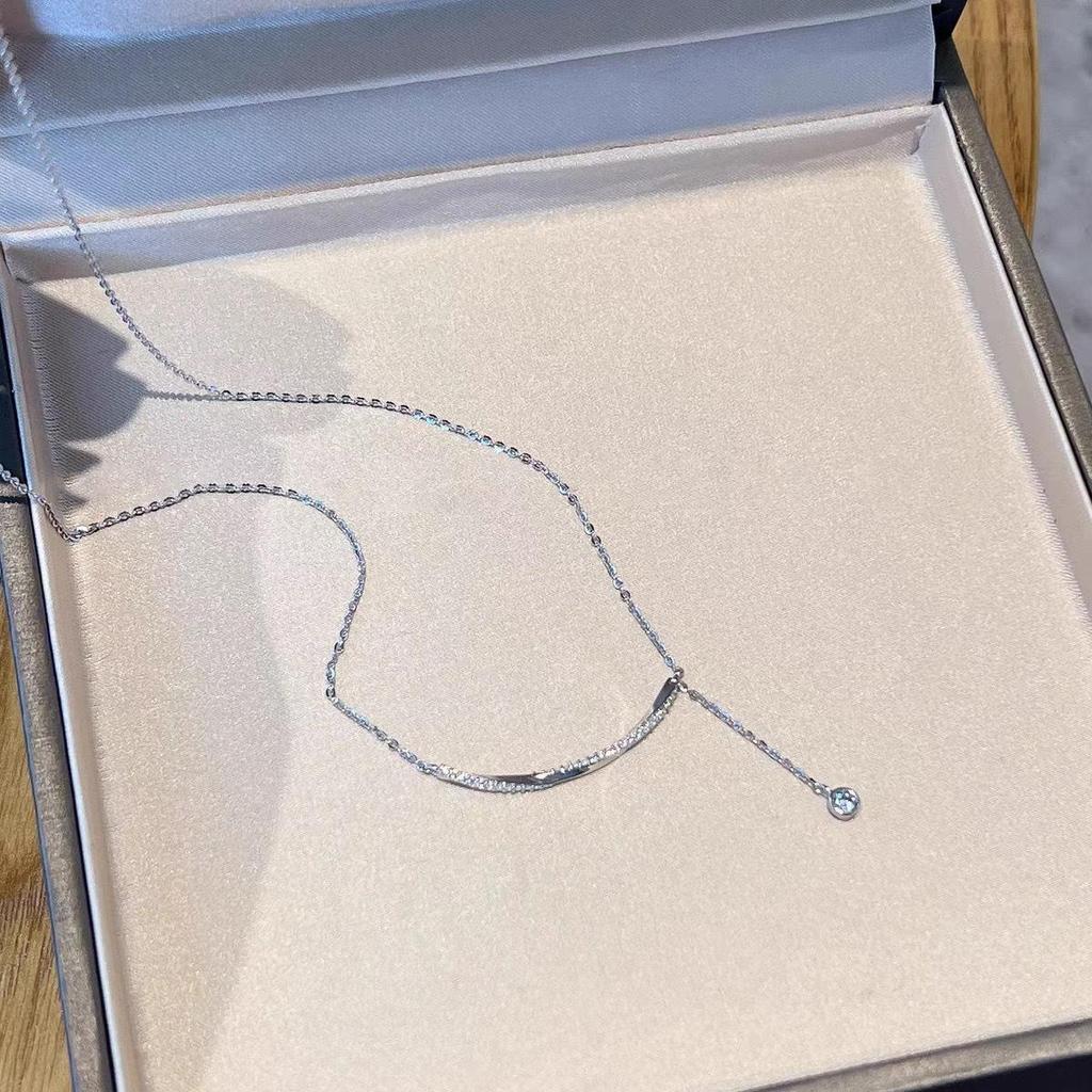 Zirconia Smile Tassel Water Drop Necklace: Summer Niche Design Clavicle Chain with Arc Smile Pendant.