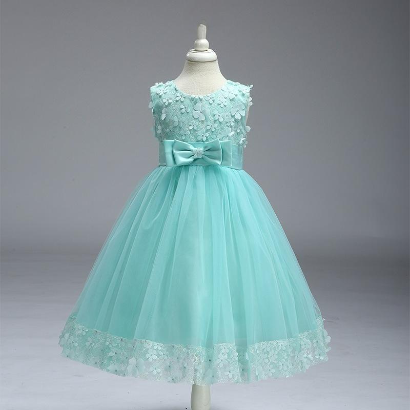 Barnklänning Bröllopsklänning Prinsessklänning Damföreställning Spetsklänning Flickklänning Klänning