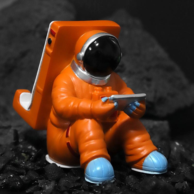 Astronaut Resin Phone & Tablet Stand - Creative Desktop Holder