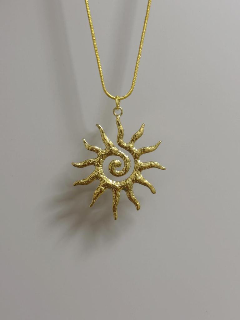 Retro Personality Stainless Steel Lava Metal Starfish Gold Color Sun Pendant Snake Bone Chain Necklace for Women Punk Jewelry