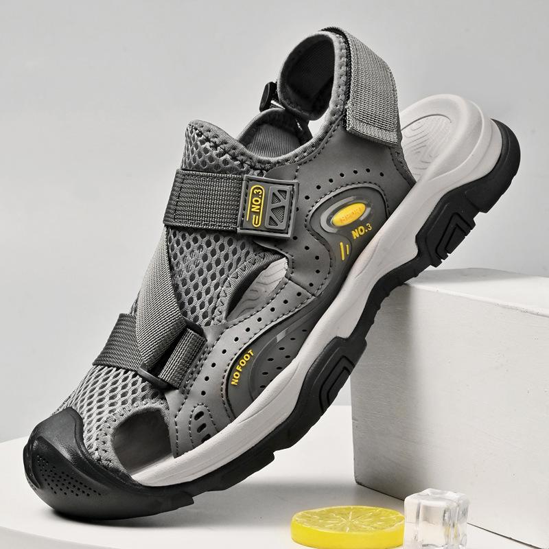 

New sandals men s summer wear sports soft-soled men s casual men s beach shoes 46 сірий колір