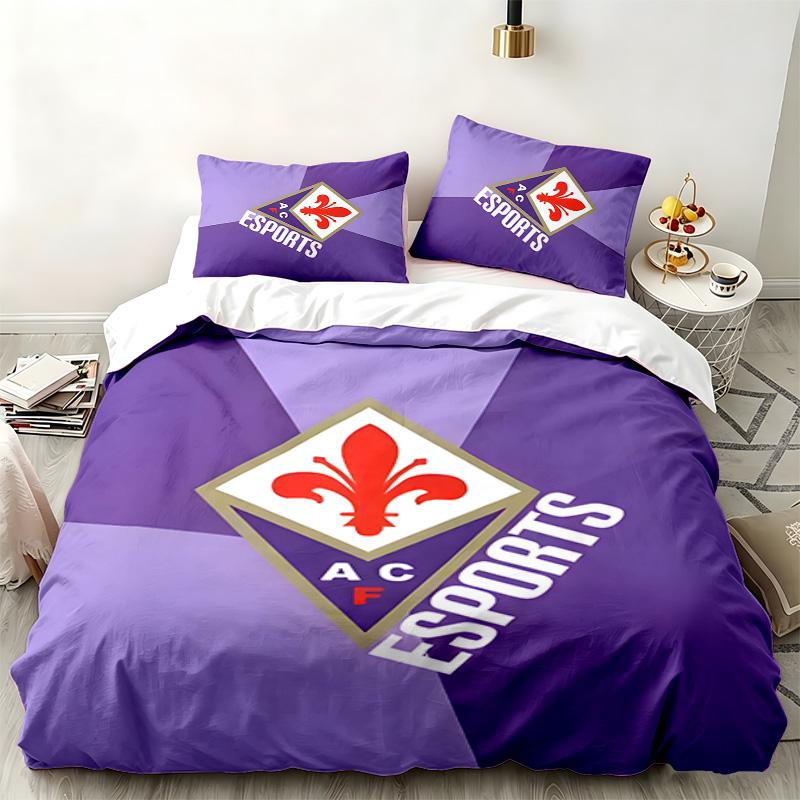 ACF Fiorentina 3dílná sada Perfektní pro použití v ložnici Pohodlná sada povlečení obsahuje povlak na přikrývku a dva povlaky na polštáře Ideální dárek k narozeninám nebo Vánocům