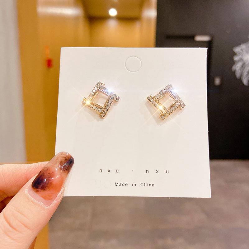 2024 Night Market Pearl Earrings: Versatile Long & Short Styles for Women