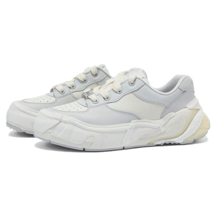Li Ning Wuji BR Breathable Height Increasing Low top Casual Shoes Women's Ecru AZGT084-2