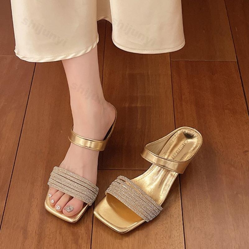 Fashion Elegant Rhinestone Design Thin Heel Slippers for Women 2025 Summer Square Head Open Toes Comfortable Sandals Fashion Beach Drags