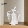 3D-gedruckte Heimdekoration Tänzerfigur, Elegante Tanzmädchenstatue mit fließendem Kleid, Ästhetische PLA-Kunst Klassische Ornament-Skulptur zur Dekoration, Modern