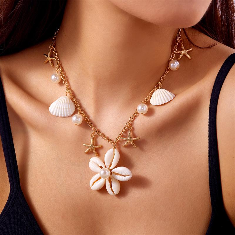 Summer Ocean Style Shell Flower Pendant Necklace for Women Vintage Gold Color Clavicle Chain Choker Beach Vacation Jewelry Gift