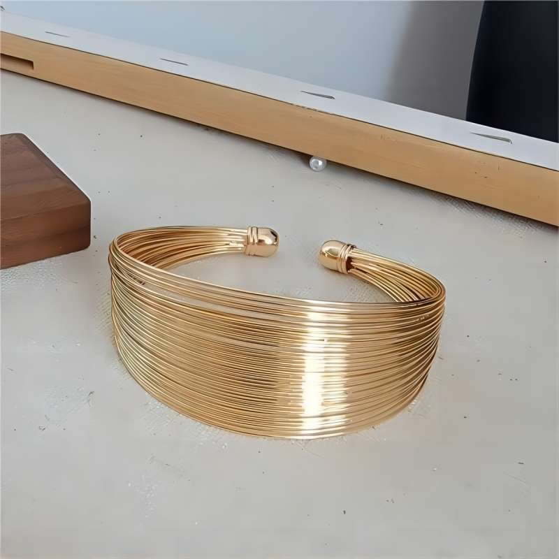 Multi-layered metal wire bracelet - statement bangle for women s runway fashion золотой