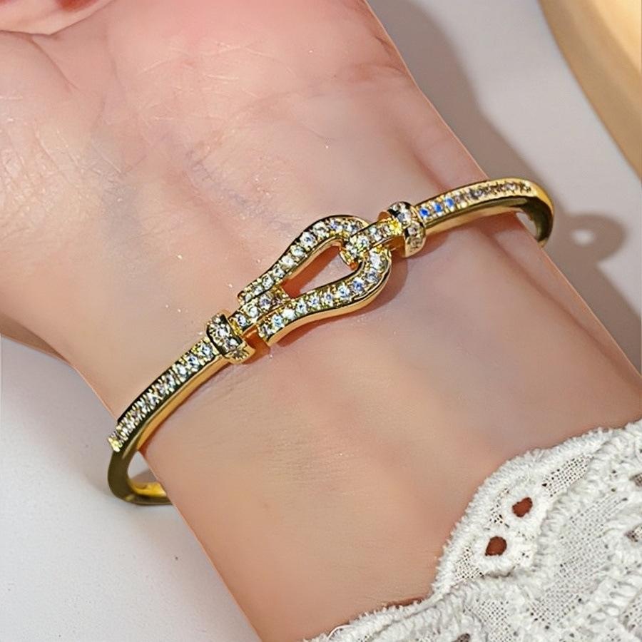 2026 Knot Bracelet Women's Premium Light Luxury Diamond Plated 18K Gold Kink Bracelet Jewelry Hand Jewelry