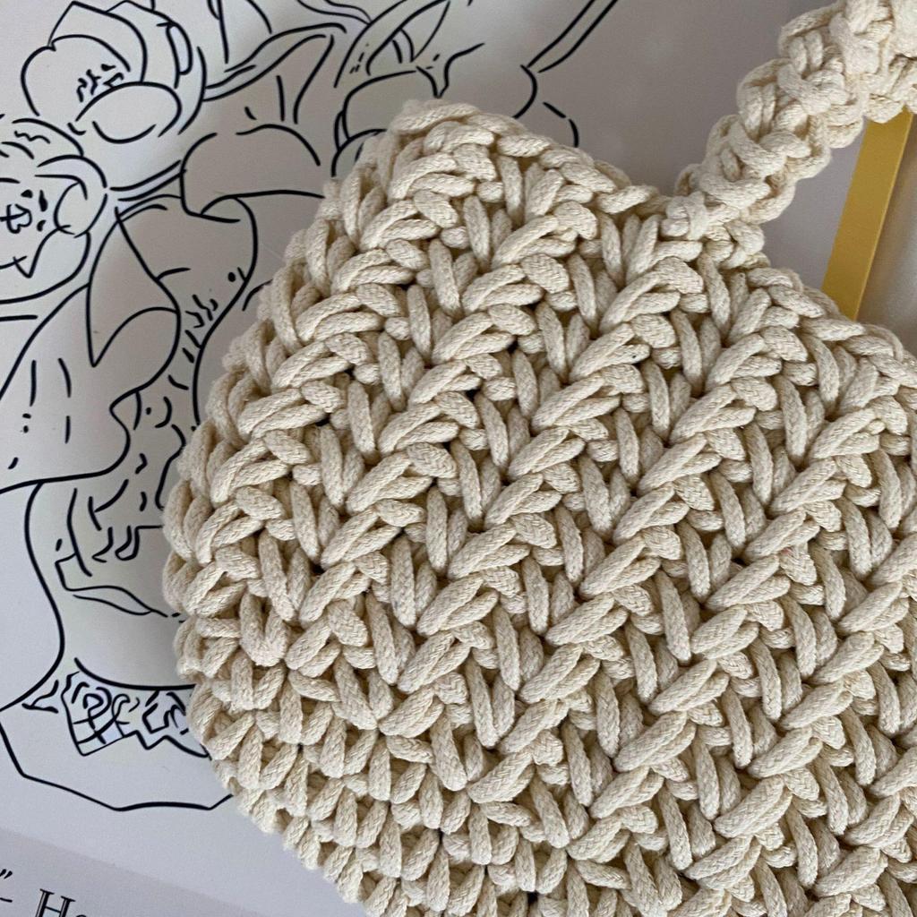 Handmade Straw Woven Women's Handbag - Trendy Ladies Net Red Bag