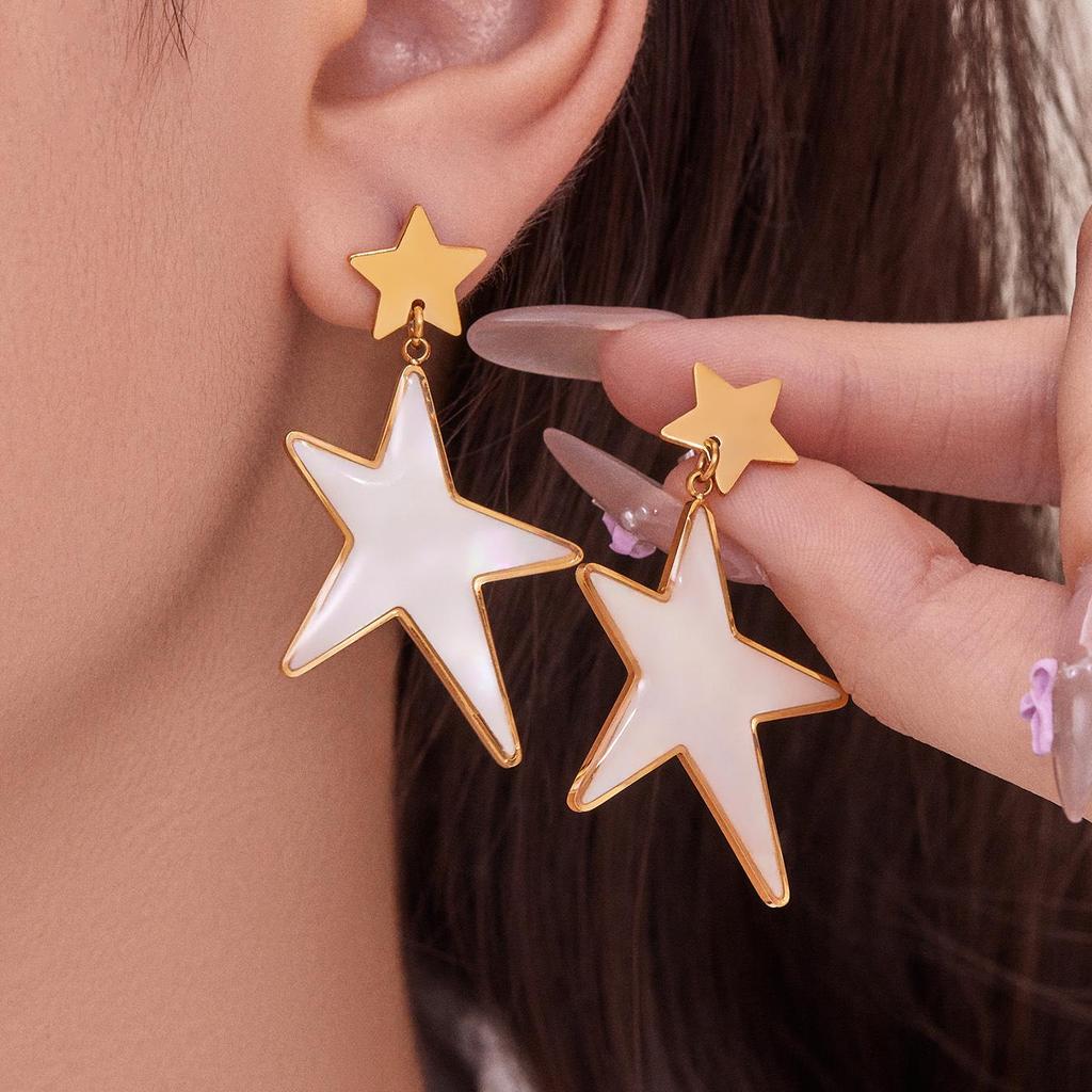 Qiong Yao 18K Gold-Plated Mother-of-Pearl Star Pendant Earrings & Openable Ring with Bold Oil Drip Design