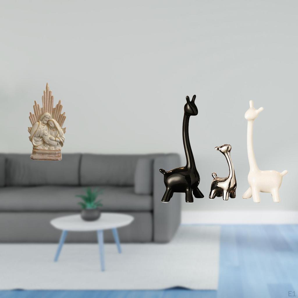 Classic Christian Catholic Resin Giraffe Statue Figurine for Office Table Home Decoration Modern