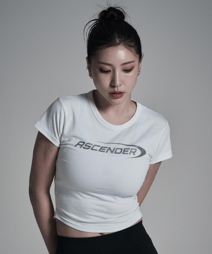 Eosendeo (Reflective) Ascending Logo Crop Short Sleeve [White]