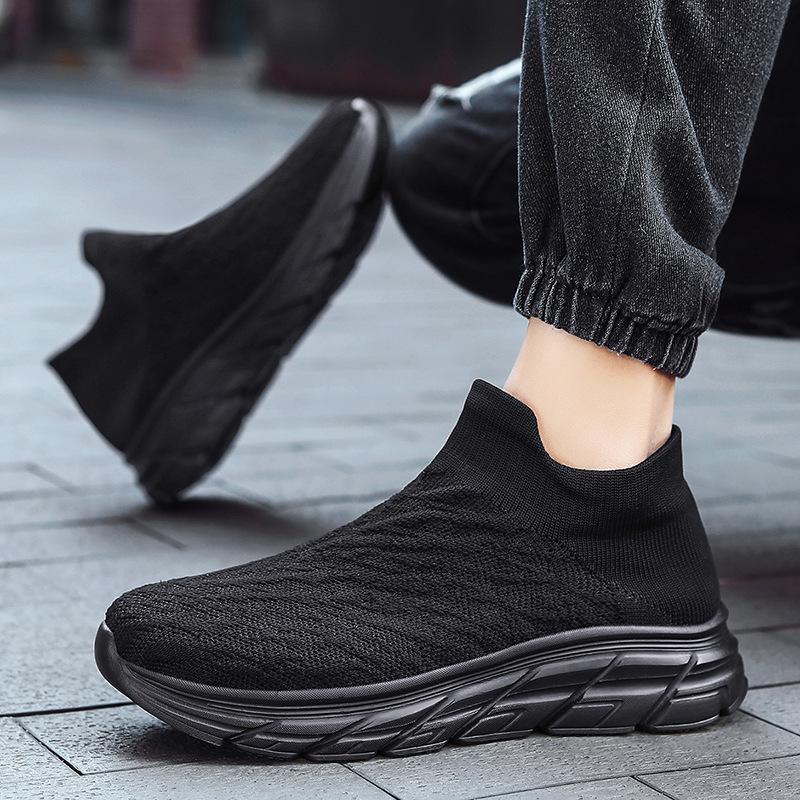 2025 new men's and women's shoes summer one-pedal lazy socks ultra-light sports shoes fashion casual couple shoes