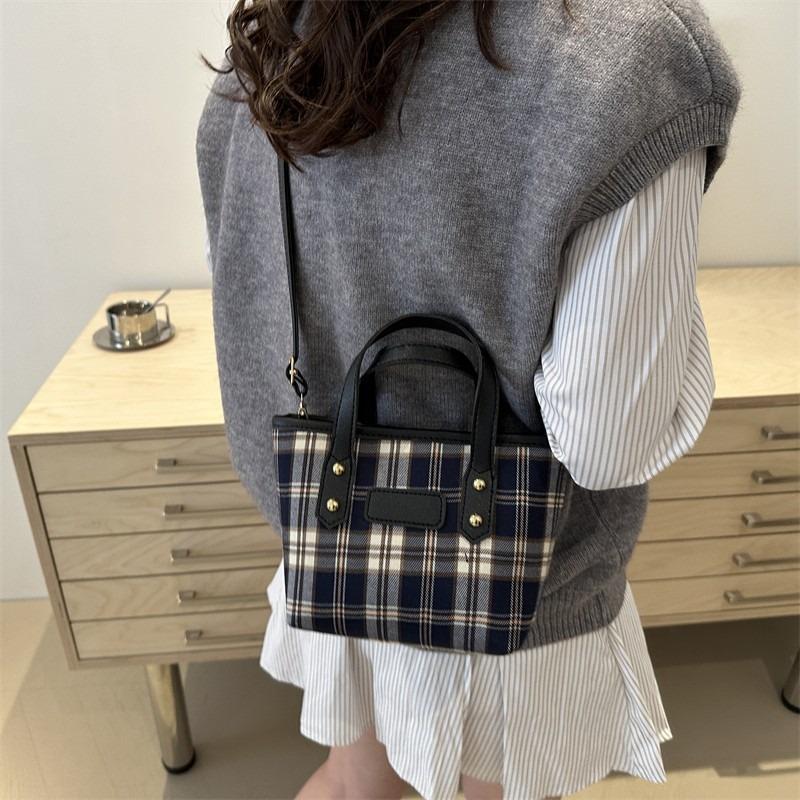 Niche New Design Bag Female Senmeng Trendy Autumn and Winter Fashionable Cute Handbag Casual Messenger