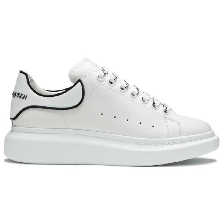 

Новые кроссовки Alexander McQueen на шнуровке оверсайз 625156WHXMT9074 40