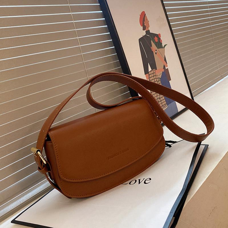 Popular Versatile Trend Messenger Bag Fashionable Commuter Small Square Bag New High-end Retro Casual Bag Solid Color Bag