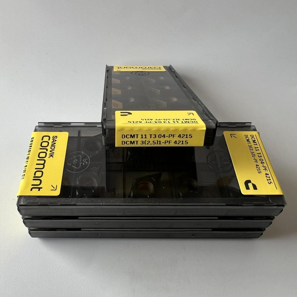 SANDVIK / DCMT11T304-PF 4215 / Original Swedish hard alloy blade 10 Pcs