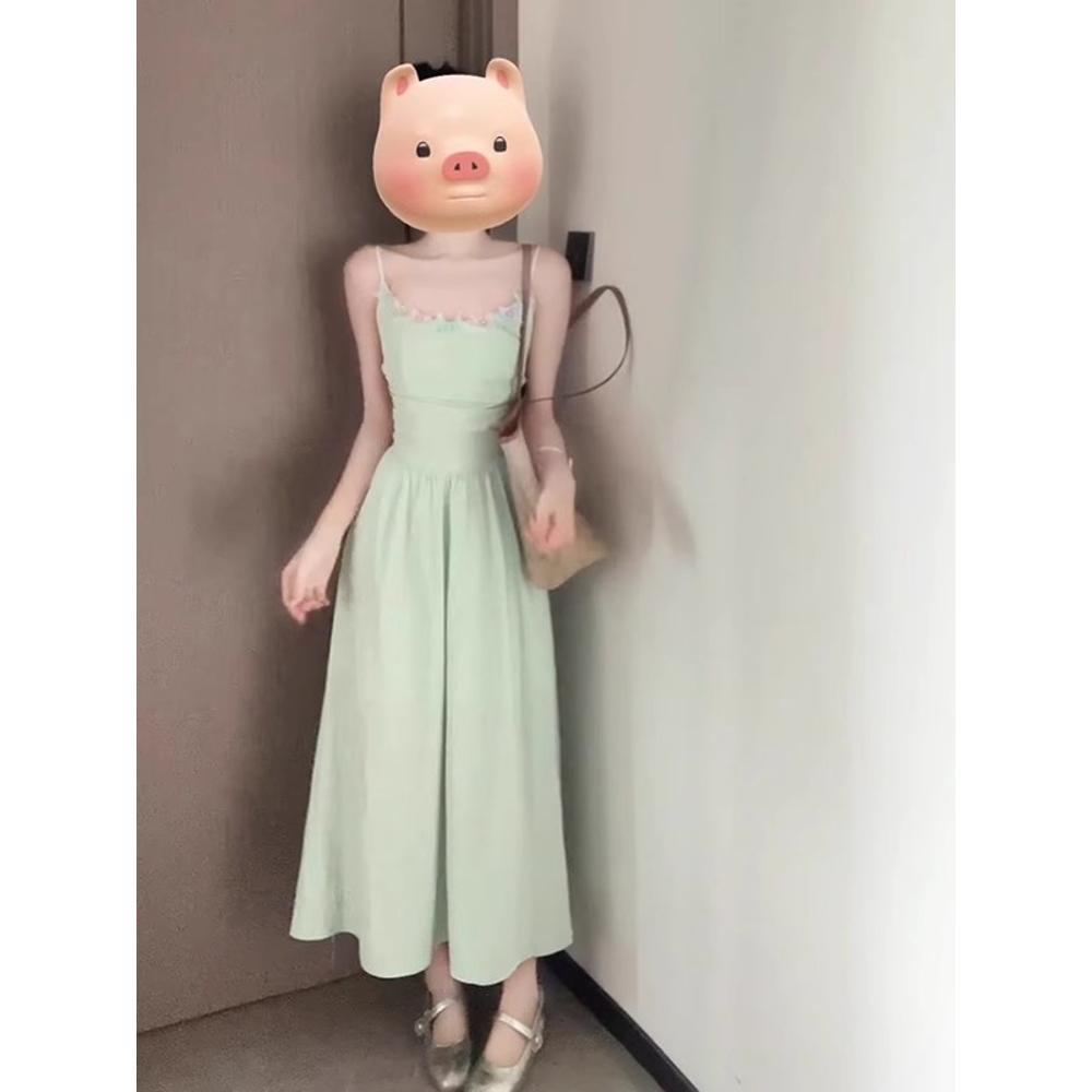 Summer atmosphere small skirt seaside vacation halter suspender dress women's summer new French temperament long dress