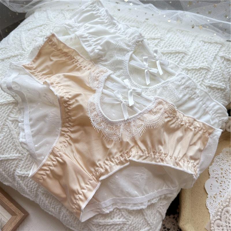 Sweet and Cute Briefs Front Cutout Careful Machine Ice Silk Underwear Lace Low-rise Women's Panties