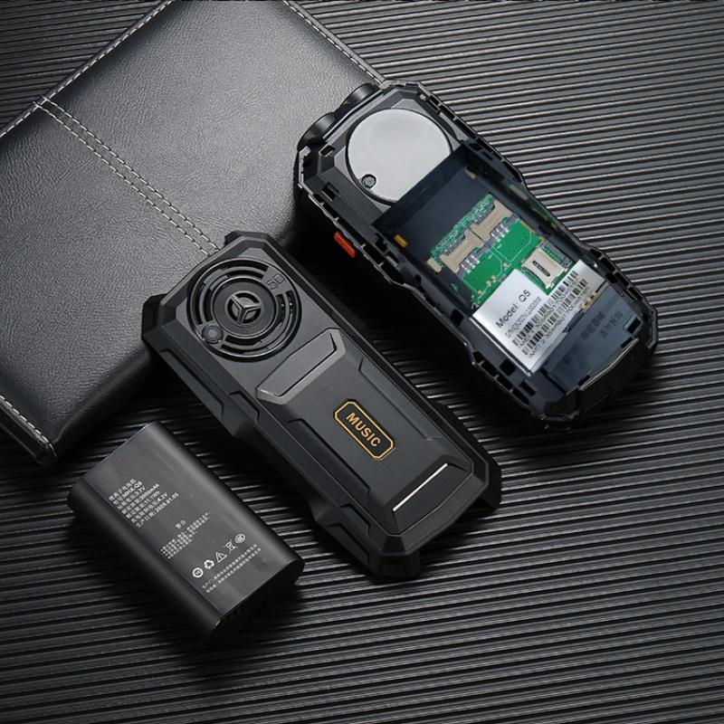 Q5 2G YEEMI Button Phone 2.4inches MTK HD Screen Dual SIM Card GSM 2400mAh 240x320 Camera Alarm Bar Cheap CellPhone