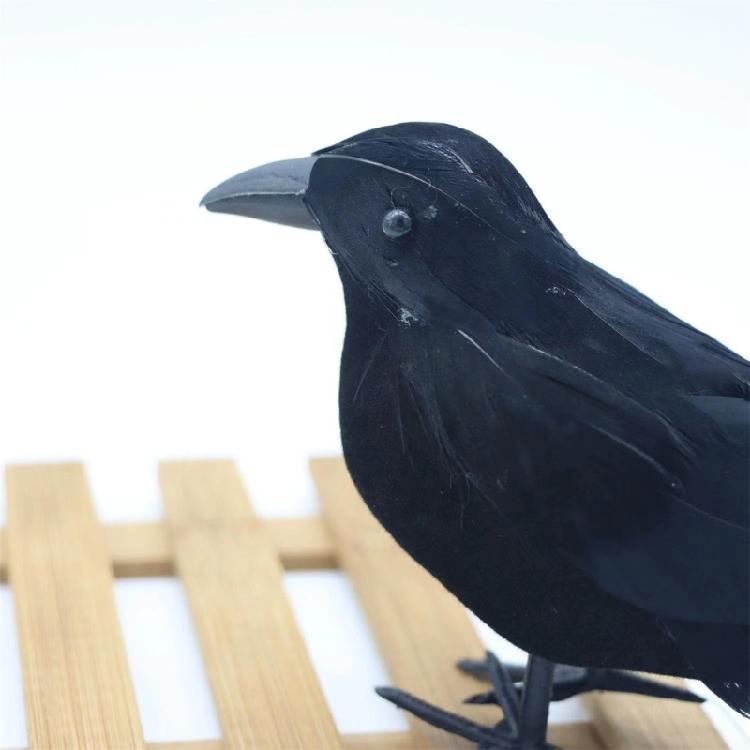 8Pcs/Pack Realistic Black Feathered Crow Artificial Crows Realistic Feathered Crow for Halloween Decoration