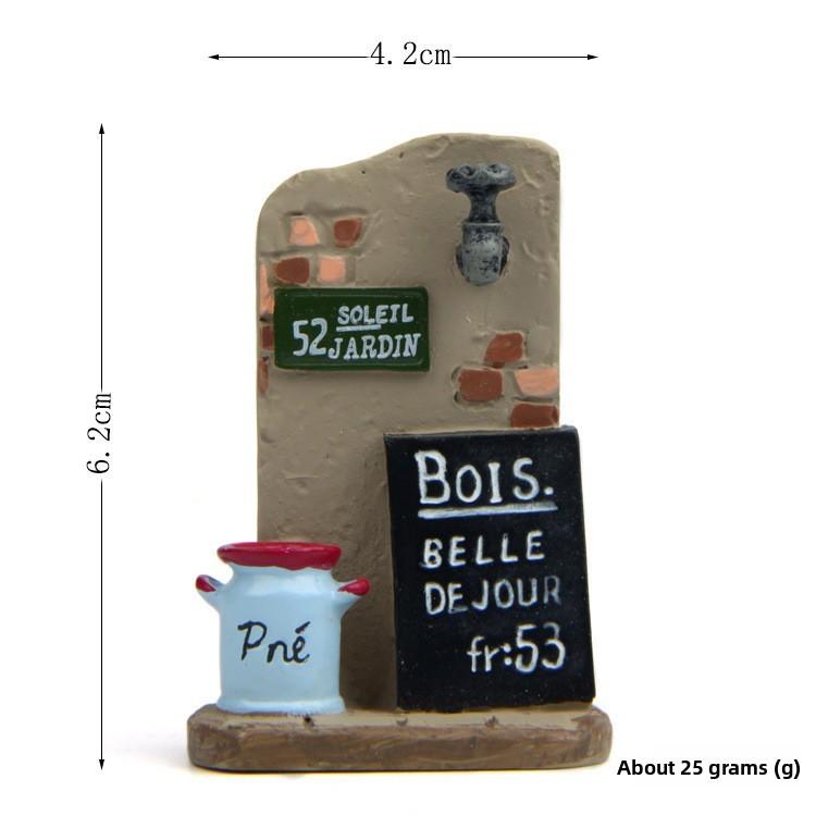 Billboard Creative Water Bottle Wall Scene Mini Model Ornament For Decor Garden