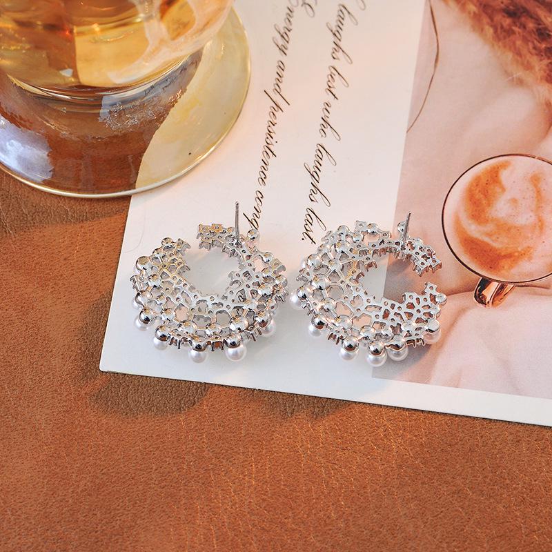 Elegant S925 Silver Circle Bead Zircon Stud Earrings - Versatile, High-End Design