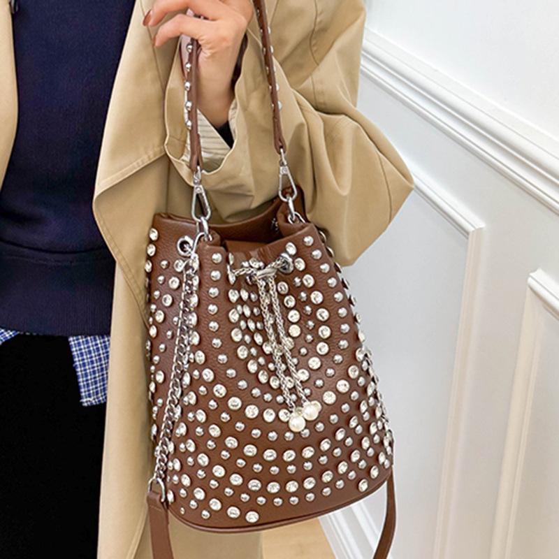 Fashion Handheld Women's Bags, Autumn New Casual Bucket Bags, Personalized Trendy and Cool Polka Dot Rivet Armpit Bags