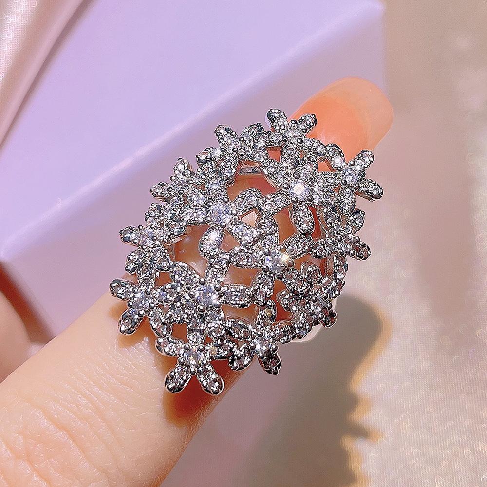 Fashion All-match Flower Full Diamond Ring 925   Exquisite Zircon Ring Female Party Birthday Jewelry Gift