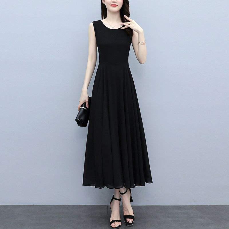 Elegant Sleeveless Black Maxi Dress with Cinched Waist - Plus Size Option Available