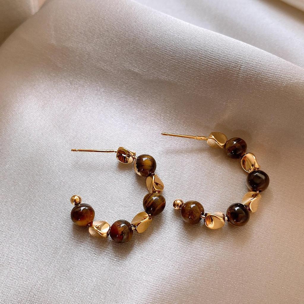 Silver Needle Tiger Eye Round Geometric Pendant Earrings - Retro Millard Style Studs with Unique Niche Design